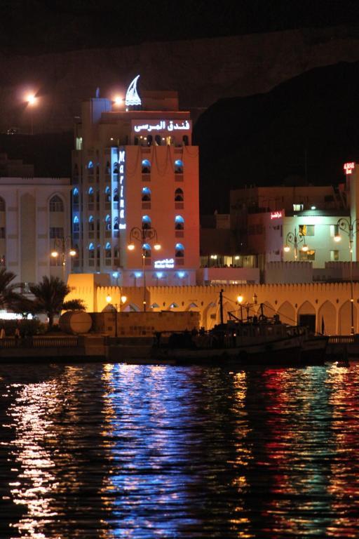 Marina Hotel Mutrah Exterior photo